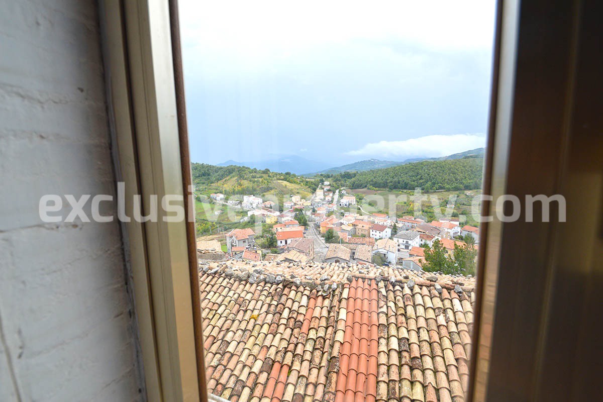 Typical house with panoramic views for sale in Italy - Abruzzo 9