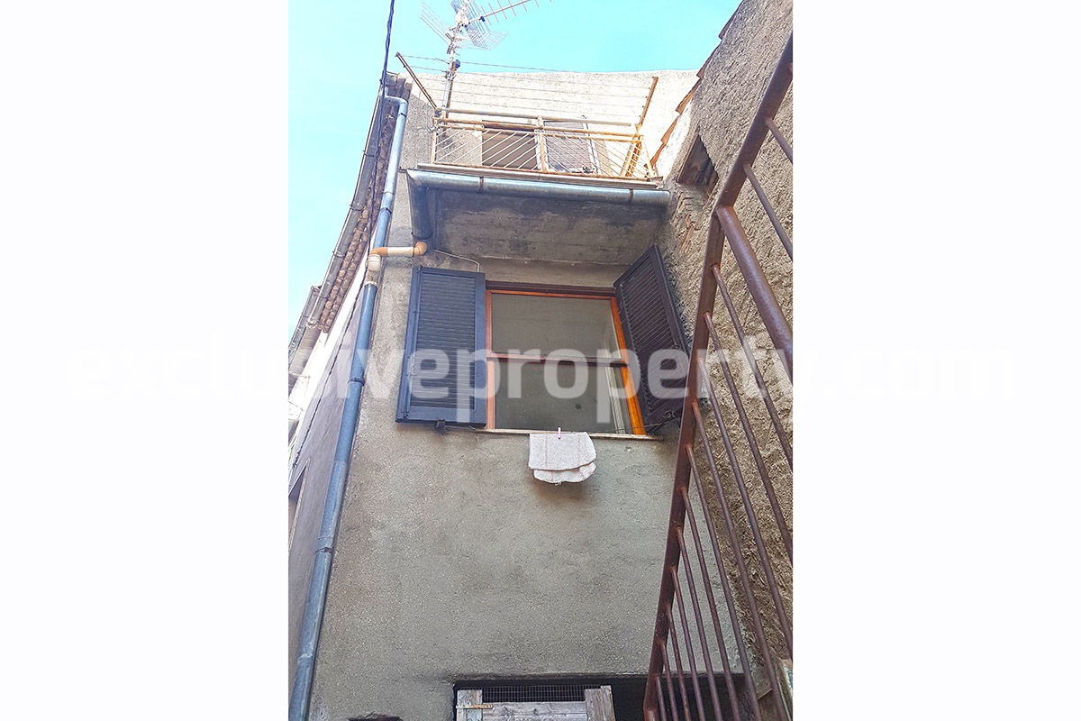Typical Italian property with panoramic views for sale in Abruzzo 27