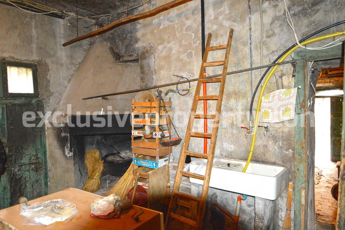 Typical Italian property habitable with cellar for sale in Italy 22