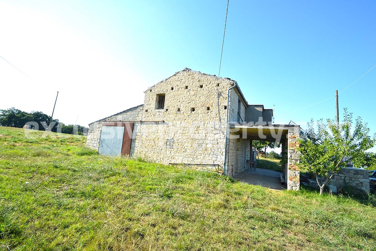 Ancient stone property with 6 hectares of land for sale in Abruzzo - Italy 5