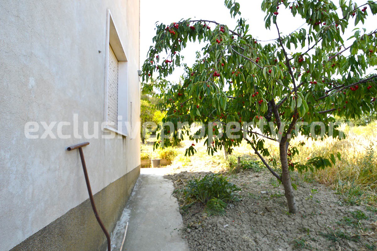 House with land and panoramic views for sale in Abruzzo - Italy