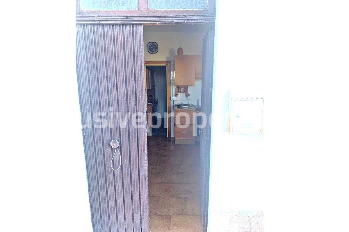 Detached house in good condition with garage and land for sale in Atessa 6