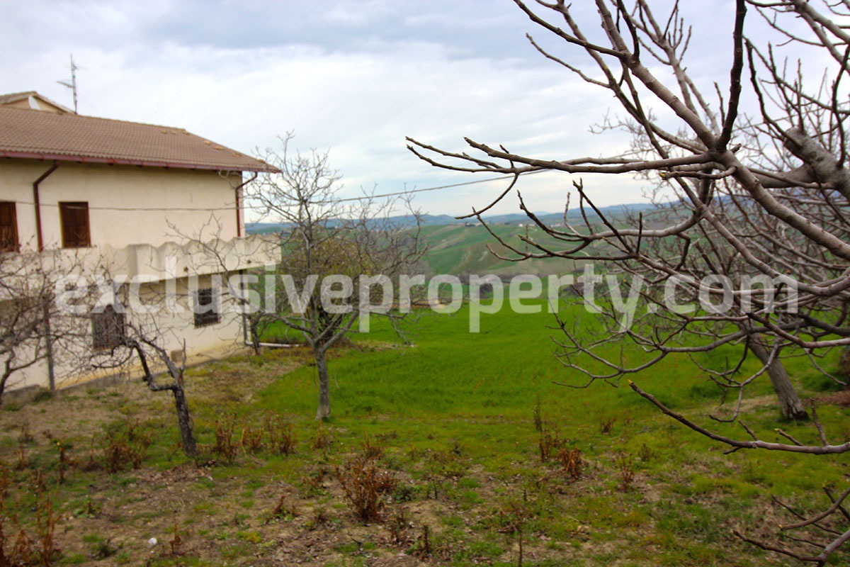 House surrounded by nature just 20 km from the sea for sale in Italy