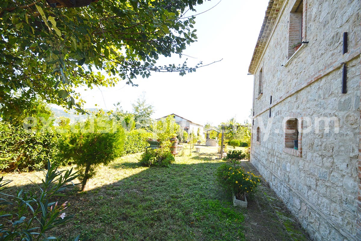 Ancient country house completely renovated for sale in Abruzzo 13
