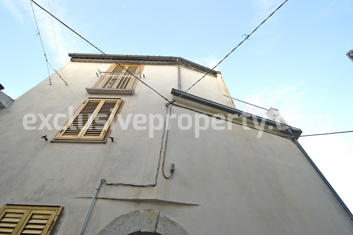 Renovated house in rustic style with panoramic terrace for sale in Italy 2
