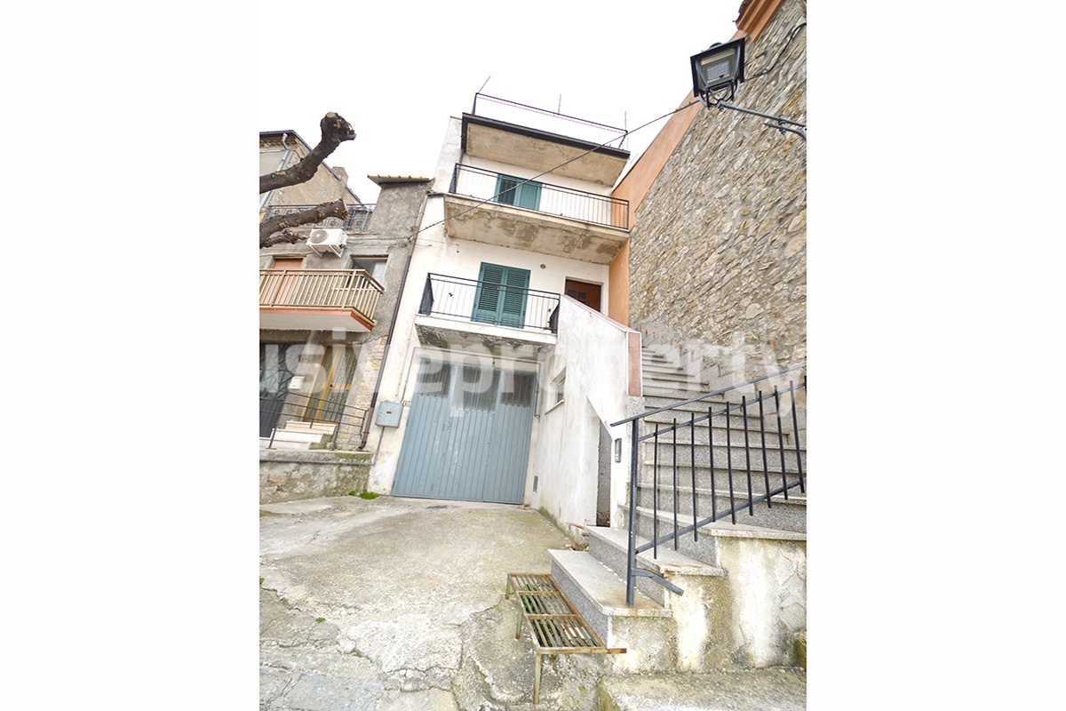 Buy a habitable property with terrace for sale in Italy - Molise 1