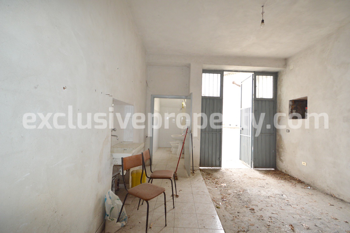 Buy a habitable property with terrace for sale in Italy - Molise 19