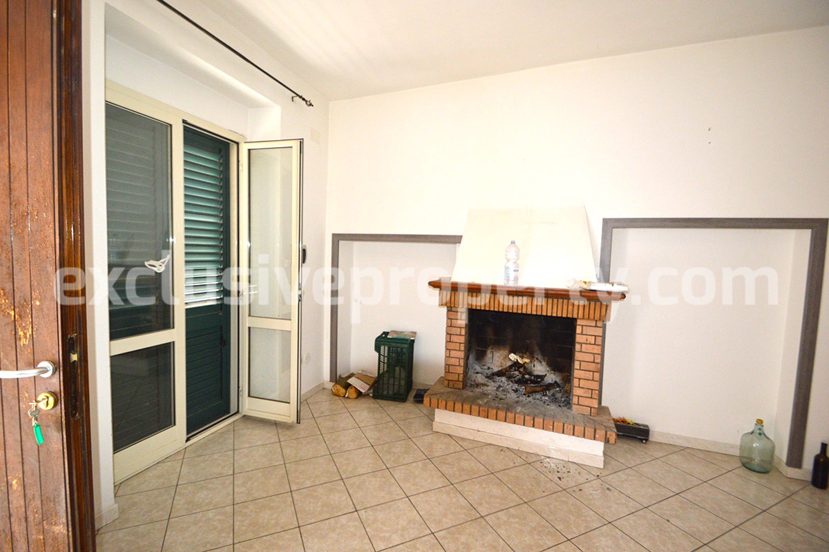 Buy a habitable property with terrace for sale in Italy - Molise 4