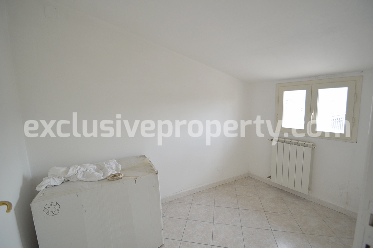 Buy a habitable property with terrace for sale in Italy - Molise 15