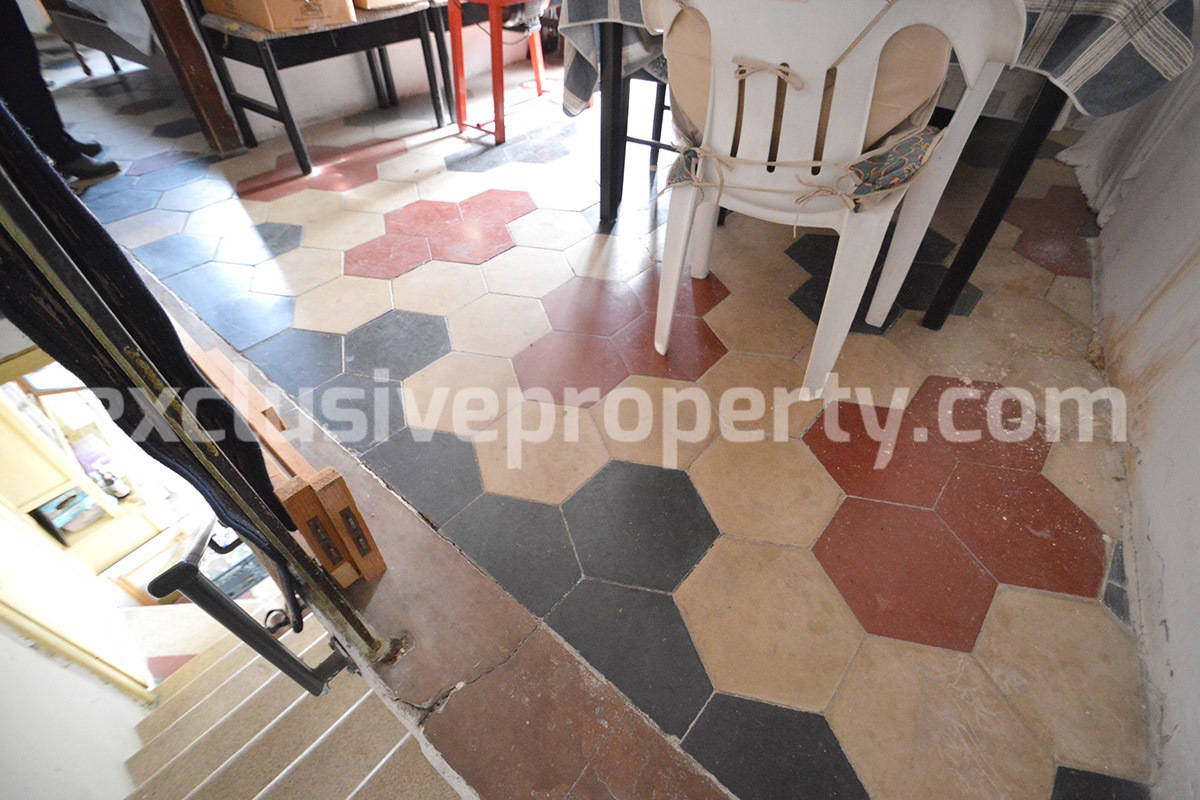 Village house with outdoor space for sale in Abruzzo - Italy 7