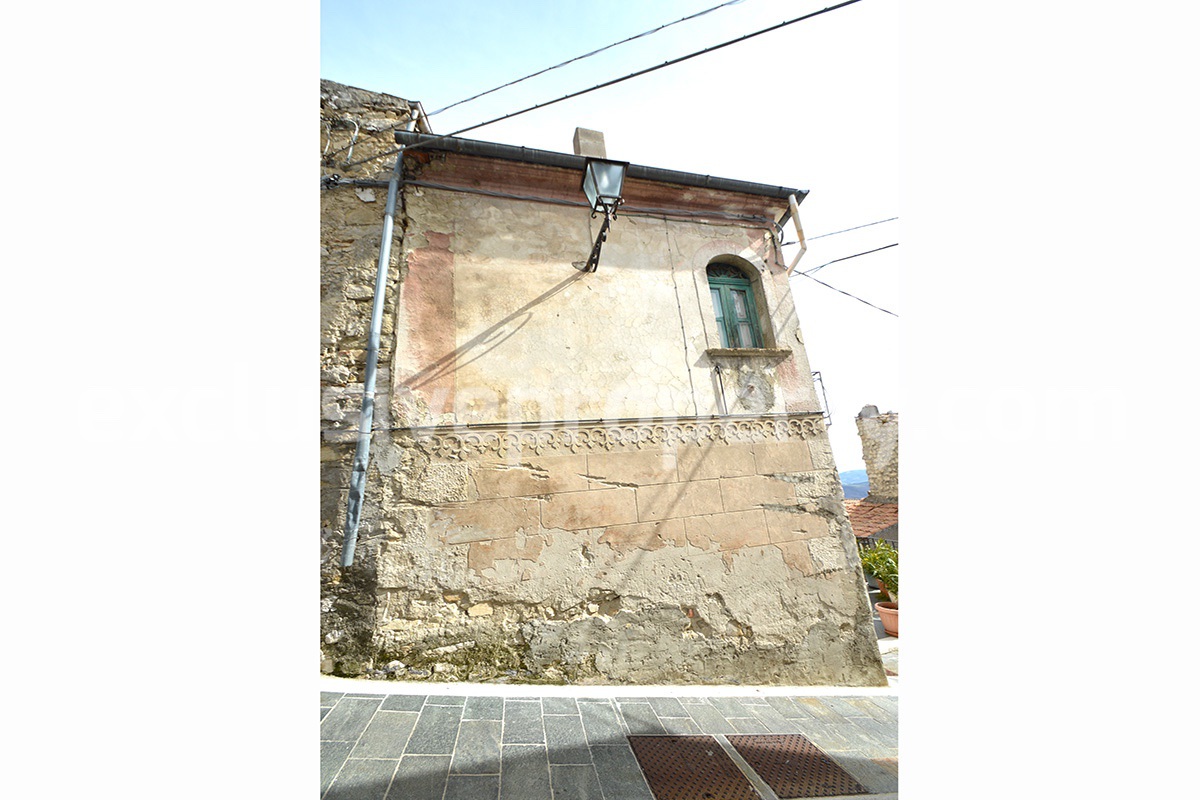 Village house with outdoor space for sale in Abruzzo - Italy 11