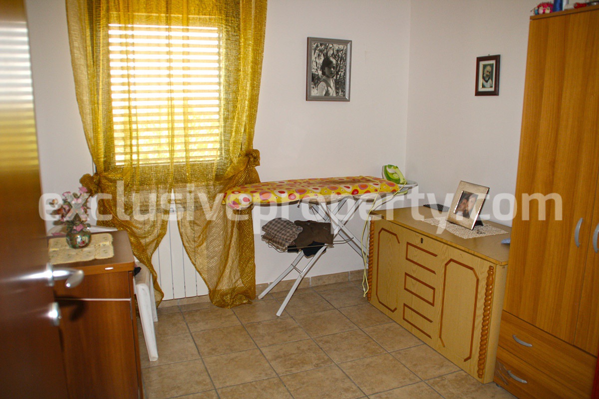 Country house with sea view and land with garage and terrace for sale in Molise 28