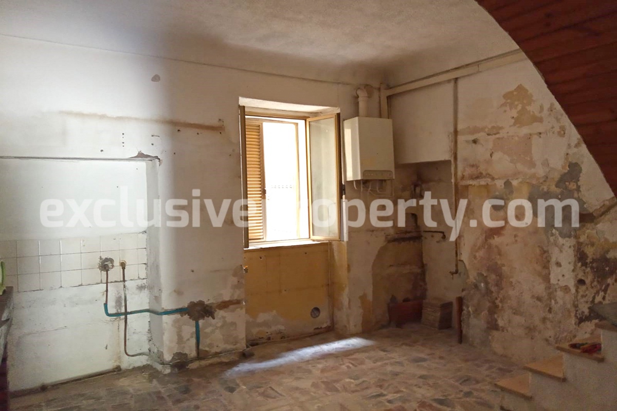 Low priced brick house with landscaped hills and sea for sale in Abruzzo 13