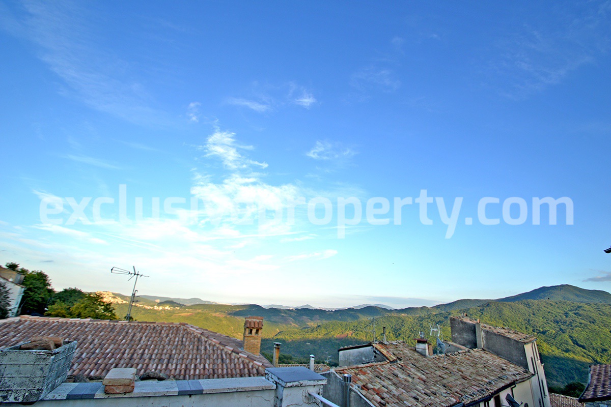 Renovated house in rustic style with panoramic terrace for sale in Italy 18