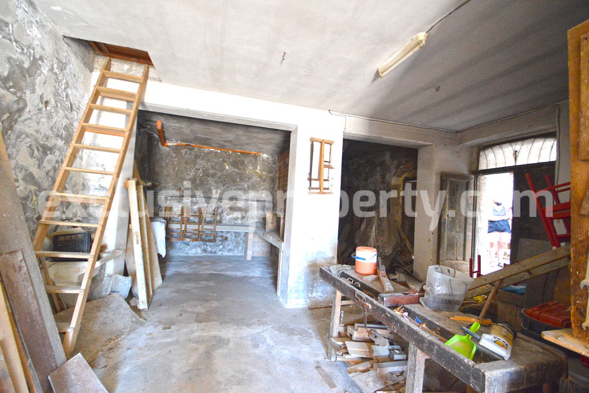 Stone town house with terrace for sale in San Felice del Molise - Italy 28