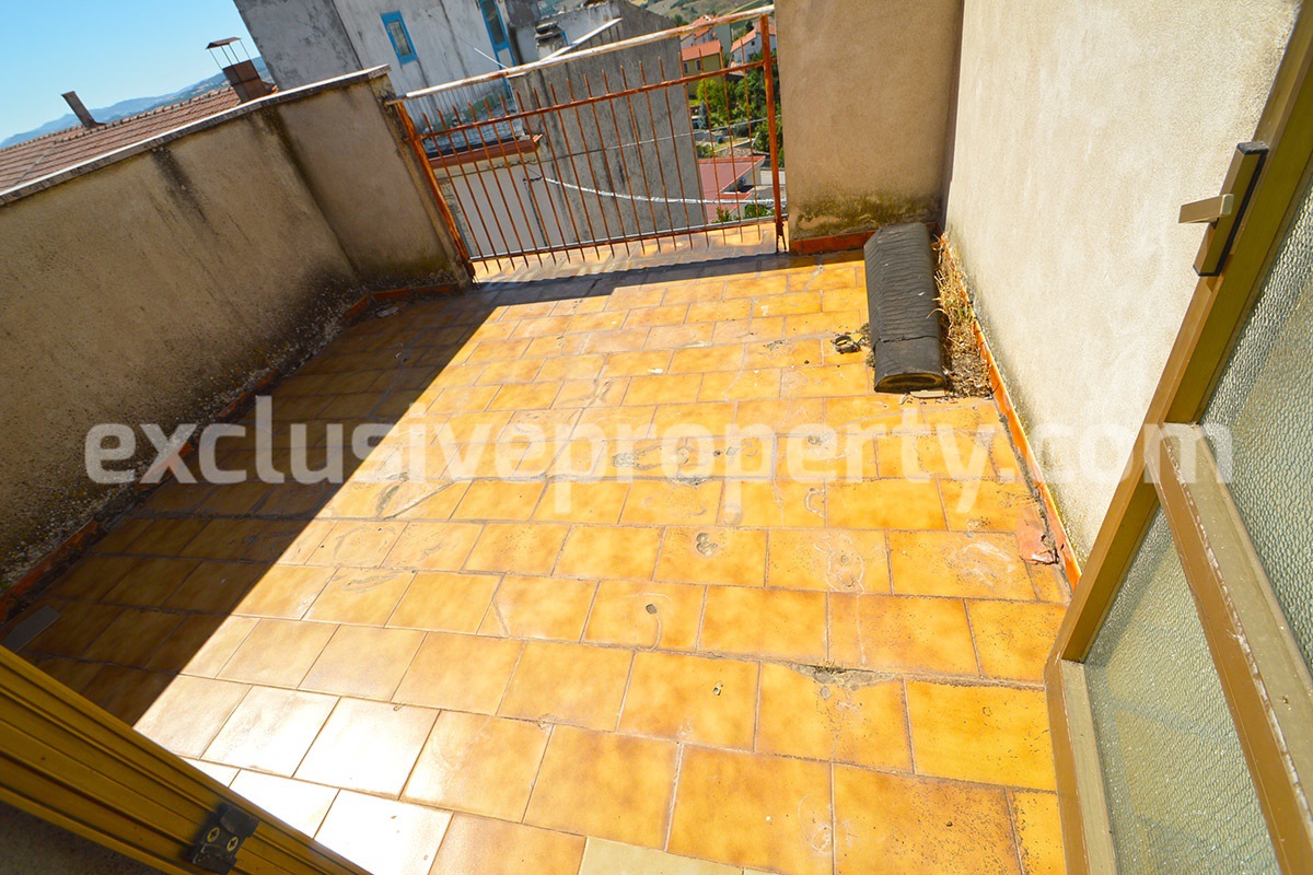 Stone town house with terrace for sale in San Felice del Molise - Italy 19