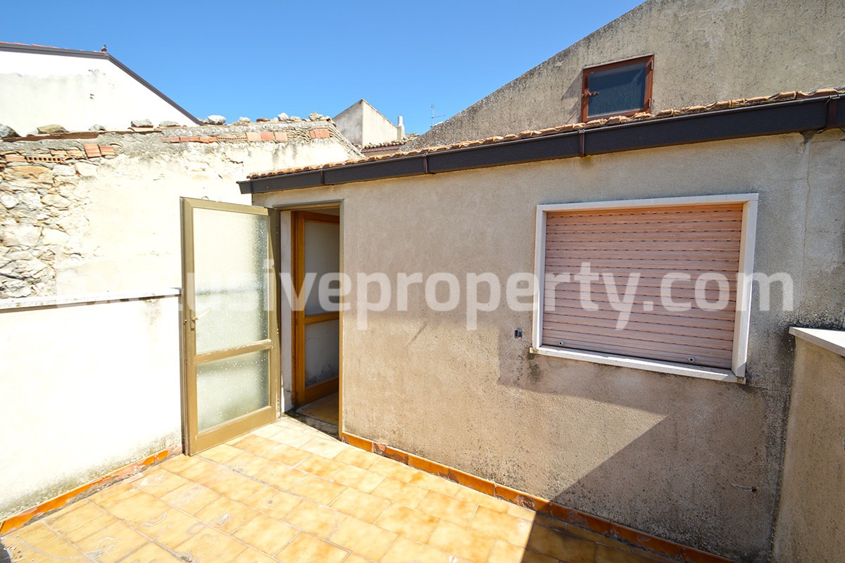 Stone town house with terrace for sale in San Felice del Molise - Italy 22
