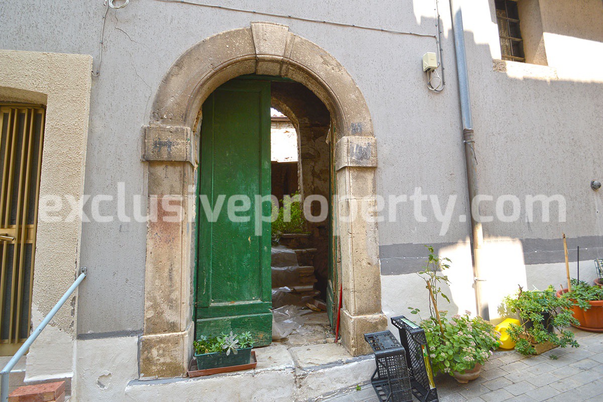 Large historic building with two terraces for sale in Molise - Italy 57