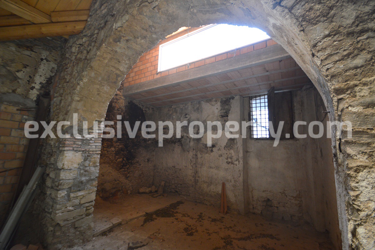 Large historic building with two terraces for sale in Molise - Italy