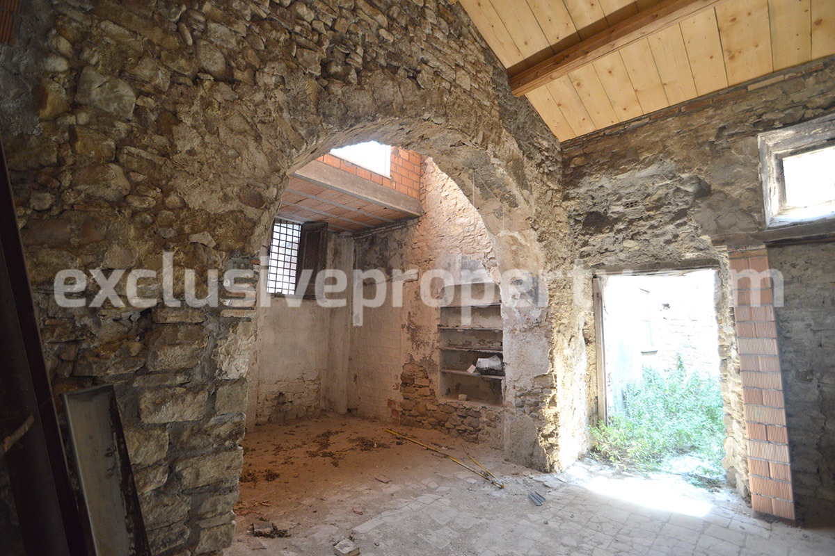 Large historic building with two terraces for sale in Molise - Italy 60