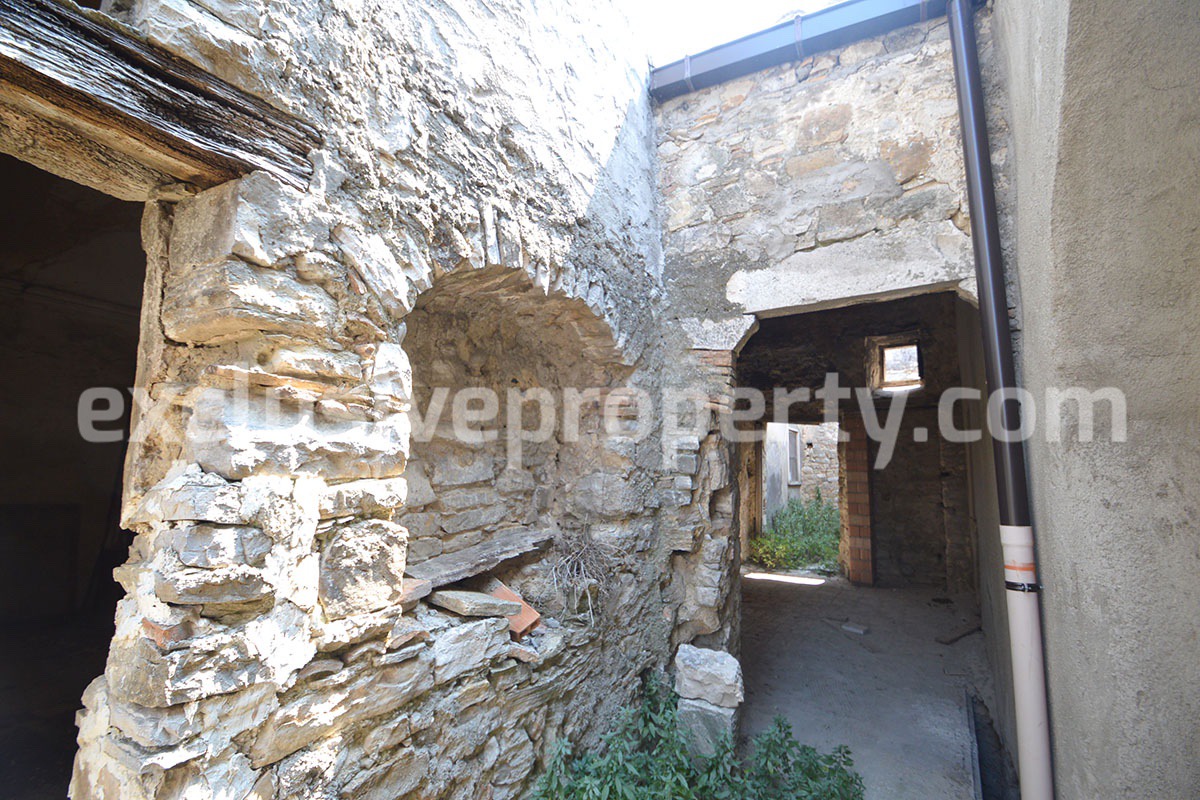 Large historic building with two terraces for sale in Molise - Italy 65
