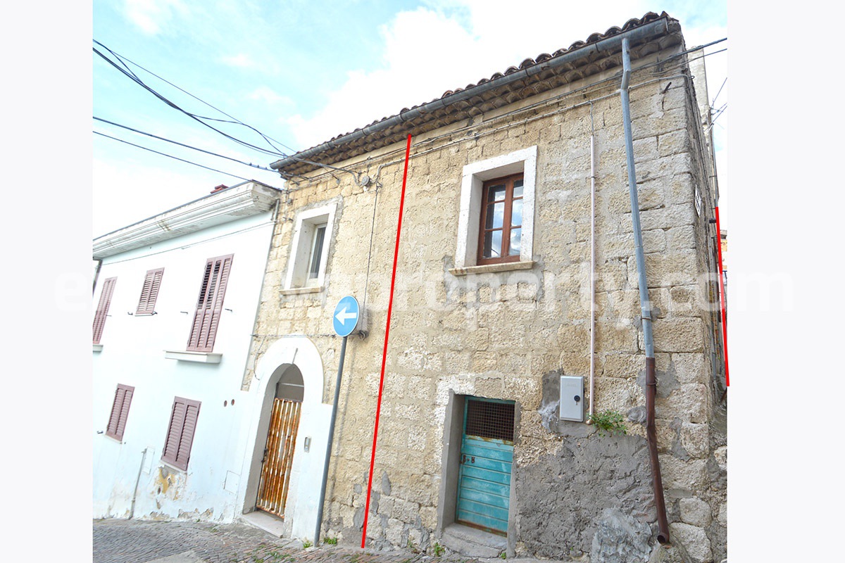 Stone house a few steps from the center for sale in Molise - Italy 3