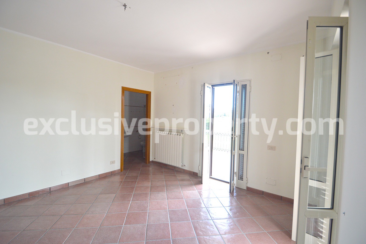 Villa with garden and terraces with sea view for sale in Molise - Italy 22