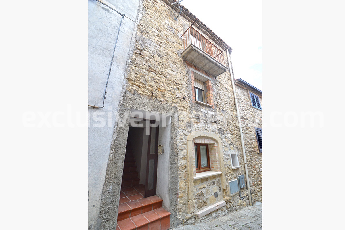 Restored stone house with panoramic view for sale in Molise - Italy 3