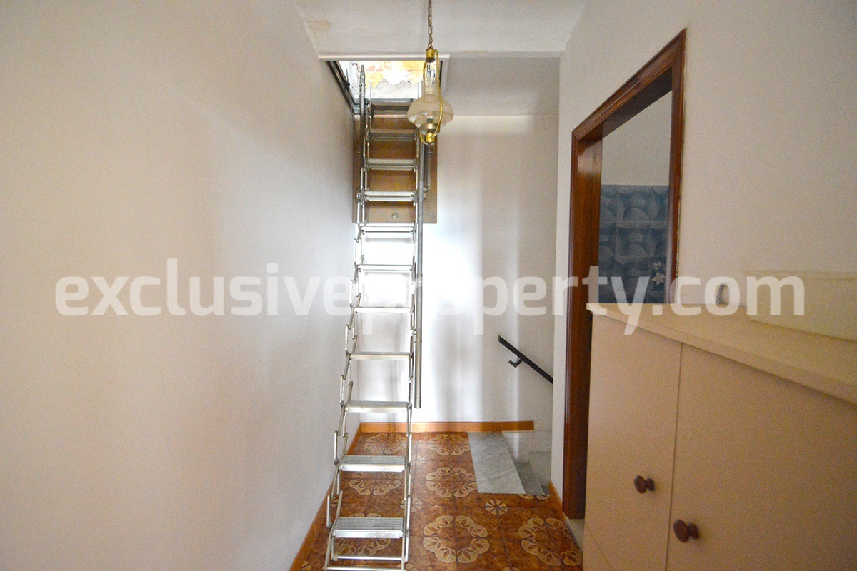 Beautiful town house with terrace and garage for sale in Molise - Italy