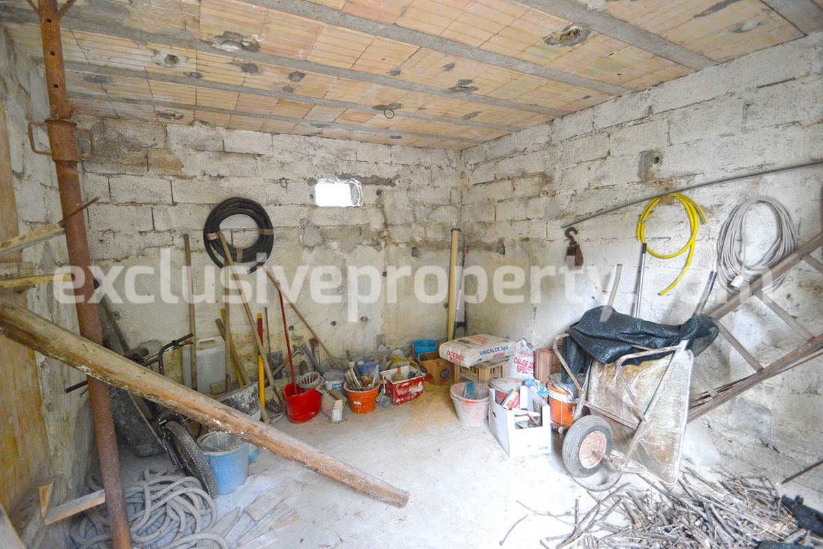 Country house to be completed for sale on the Abruzzo hills - Italy 18