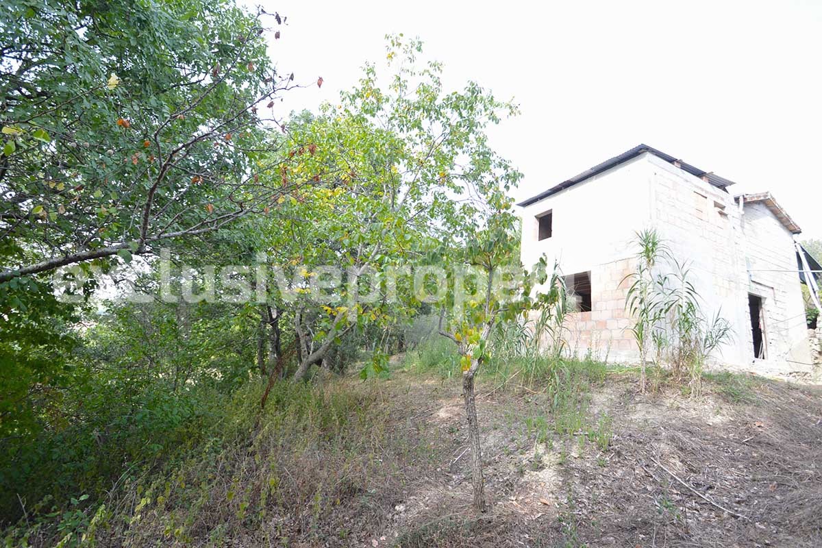 Country house to be completed for sale on the Abruzzo hills - Italy 16