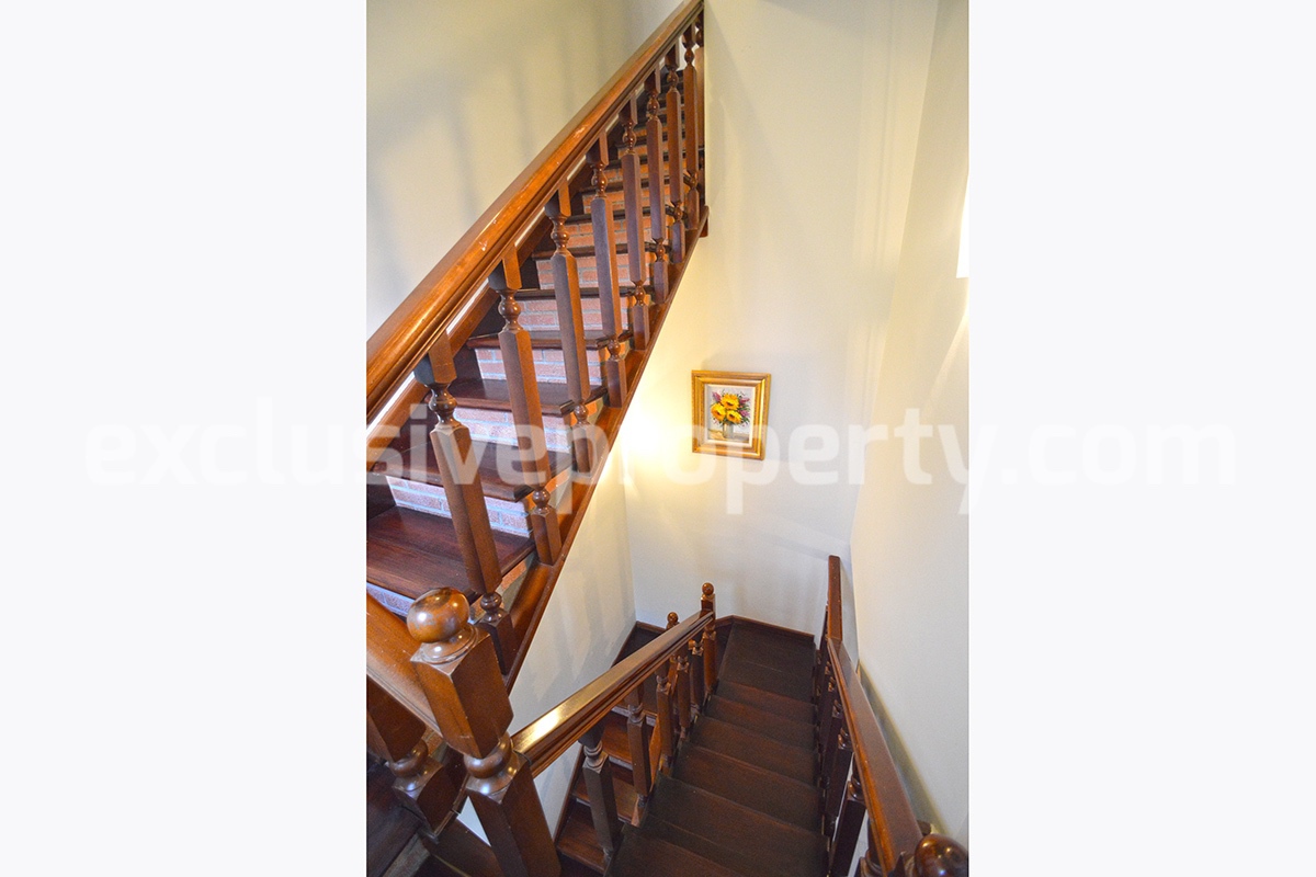 Beautifully restored traditional town house with terrace for sale in Casalbordino 15