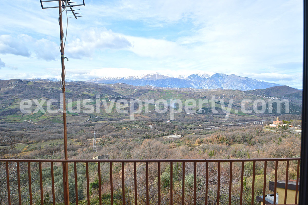 House with garden and balconies panoramic view for sale in Abruzzo 12