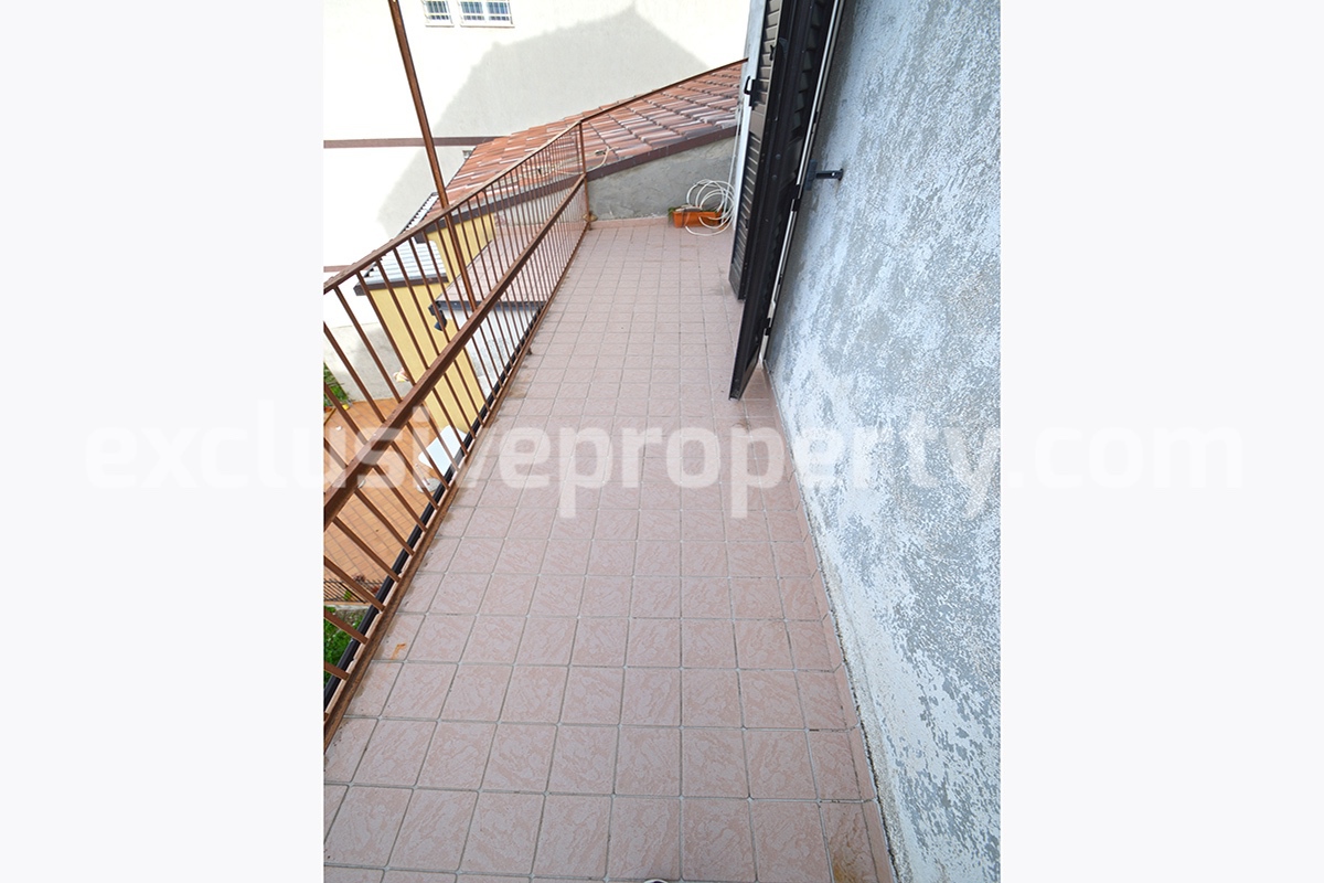 House with garden and balconies panoramic view for sale in Abruzzo 13
