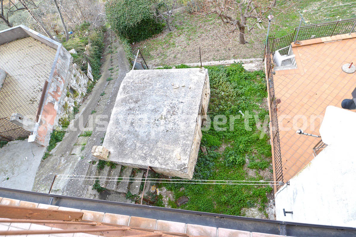 House with garden and balconies panoramic view for sale in Abruzzo 14