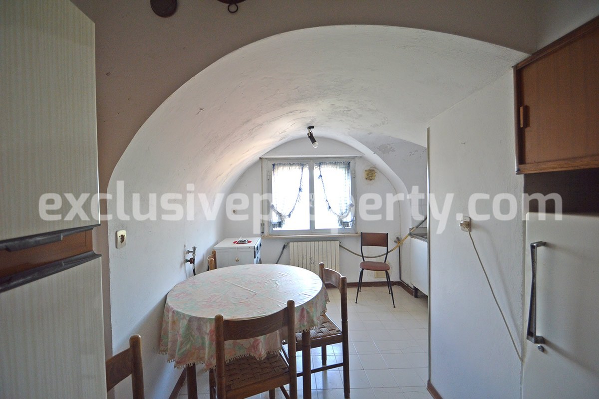 Town House with terrace and garden for sale in Italy 15