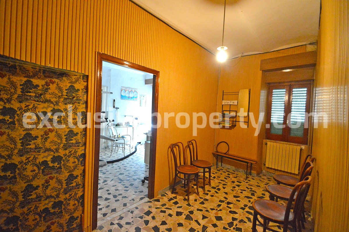 Town House with terrace and garden for sale in Italy 23