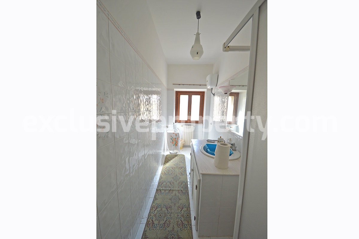 Town House with terrace and garden for sale in Italy 33