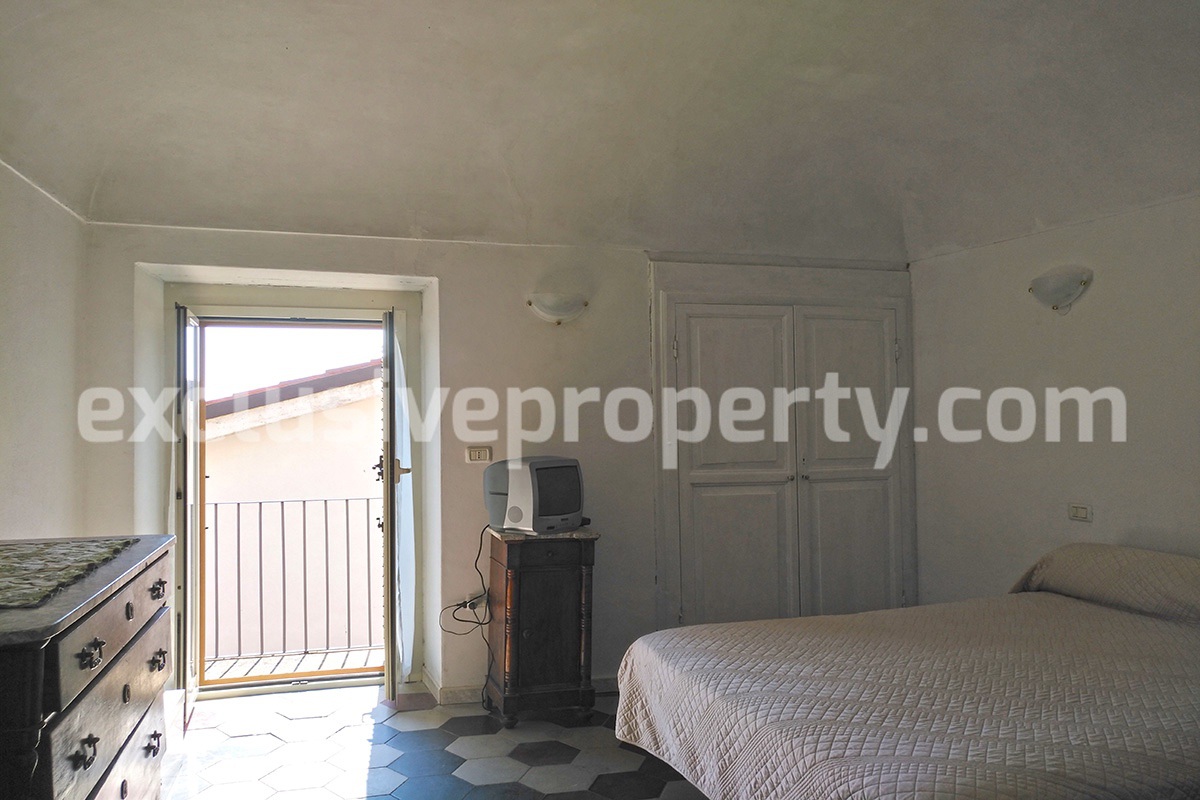 House with terrace near the sea for sale in Abruzzo - Italy 17