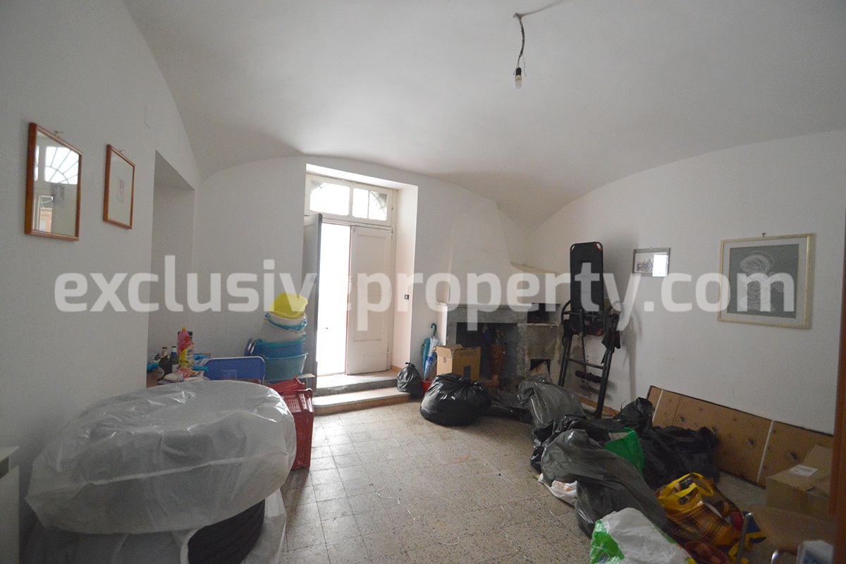 Spacious and characteristic house for sale in Molise - Italy 4