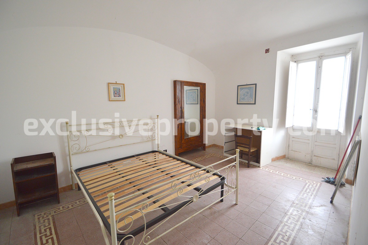 Spacious and characteristic house for sale in Molise - Italy 8