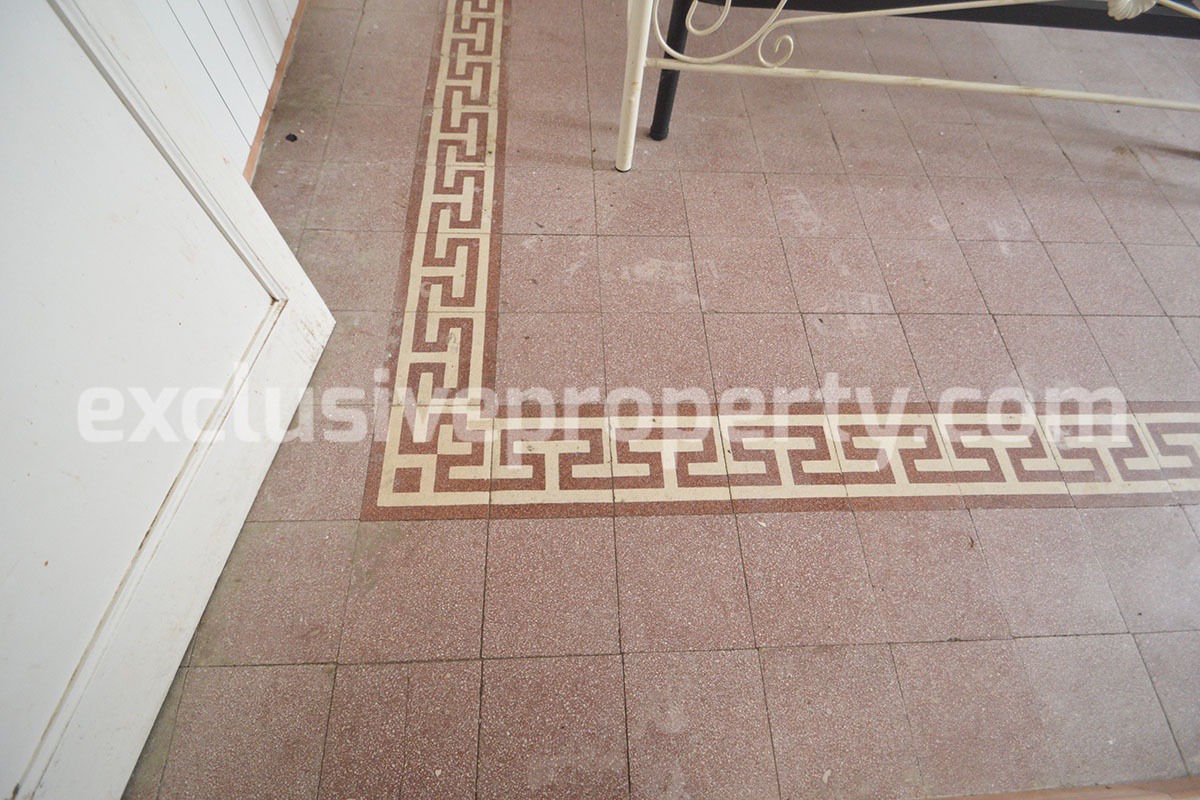Spacious and characteristic house for sale in Molise - Italy 9