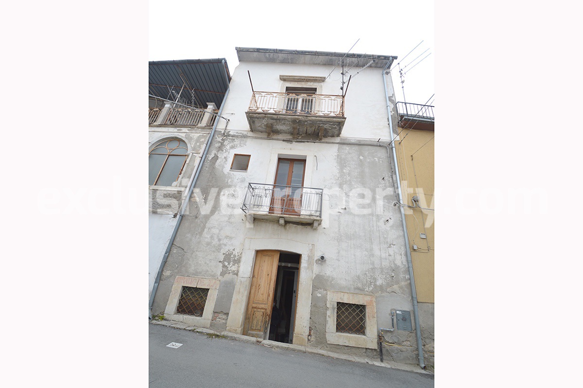 Spacious and characteristic house for sale in Molise - Italy 29