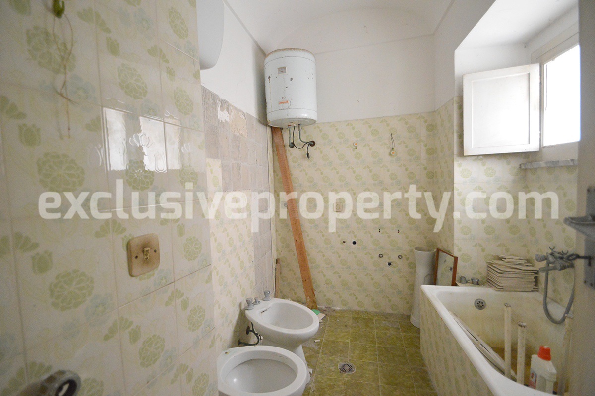 Spacious and characteristic house for sale in Molise - Italy 10