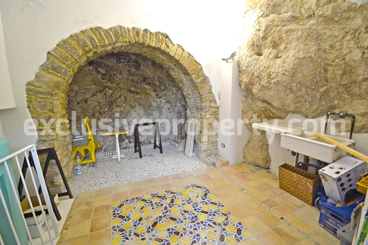 Completely renovated house with terrace for sale in Abruzzo 18