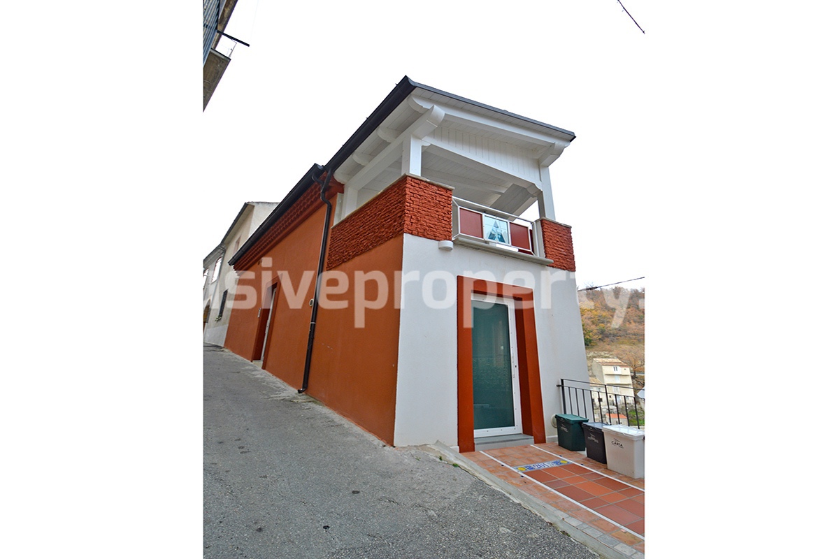 Completely renovated house with terrace for sale in Abruzzo 20