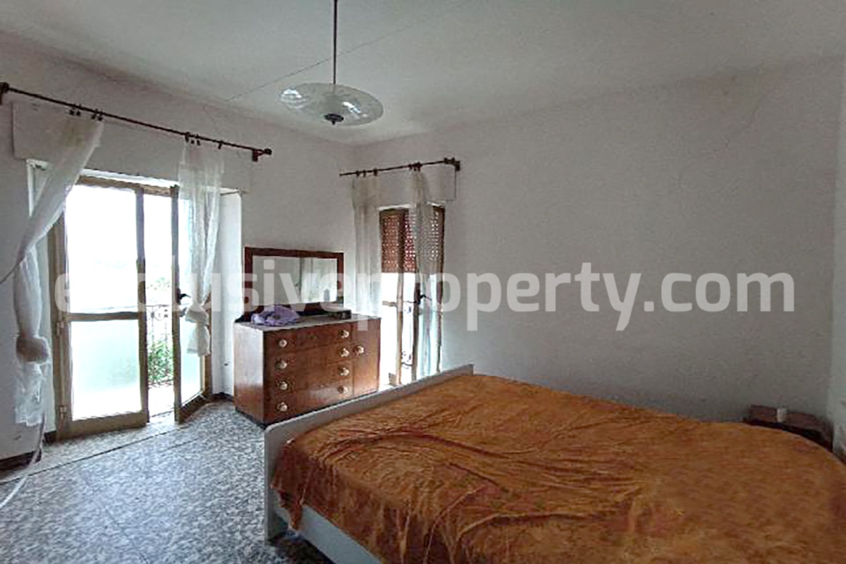 Cheap character town house for sale in Molise - Italy 27