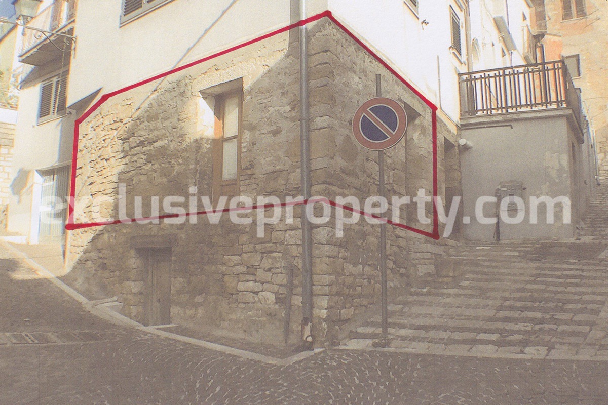Cheap character town house for sale in Molise - Italy 35