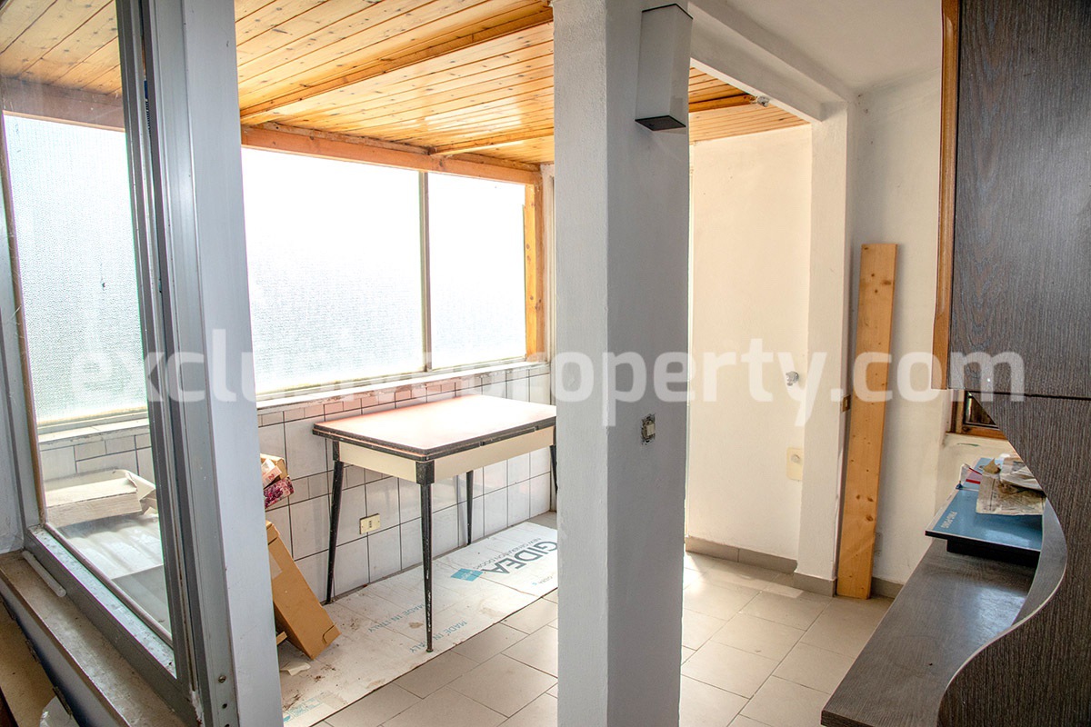 Spacious house in excellent condition with outdoor space for sale in Molise - Italy 8
