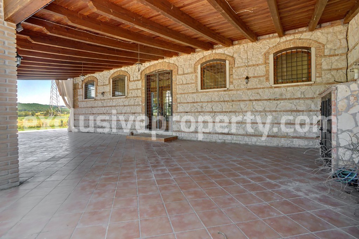 Old stone farmhouse from the early 1800s completely renovated for sale in Molise